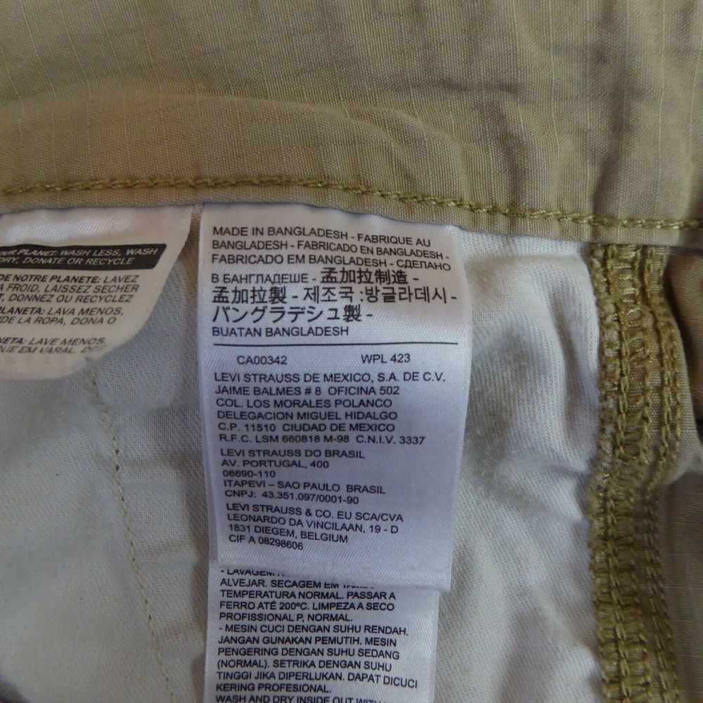 Levis Shorts Mens 33 Beige Cargo Baggy Skater Pockets Outdoor Hiking Ripstop - Picture 6 of 13